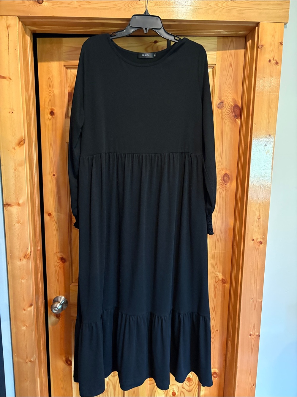 Black Long Sleeve Tiered Midi Dress